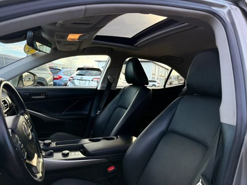 Used 2017 Lexus IS 300 AWD w/ Premium Package image 13