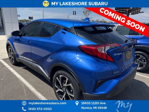 Used 2018 Toyota C-HR XLE FWD image 4