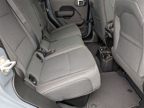 New 2025 Jeep Gladiator Sport image 26