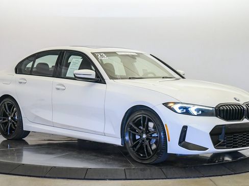 Used 2023 BMW 330i Sedan w/ M Sport Package RWD image 6