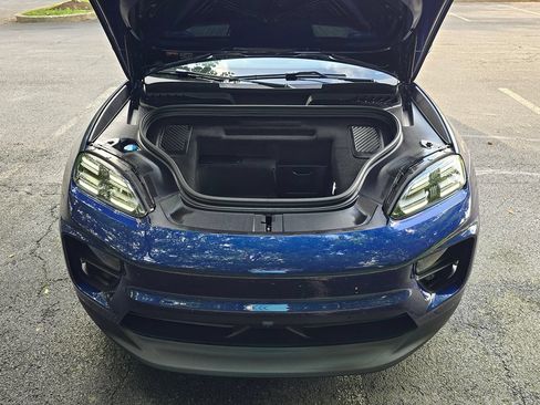 Used 2025 Porsche Macan 4S Electric w/ Premium Package AWD/4WD image 74
