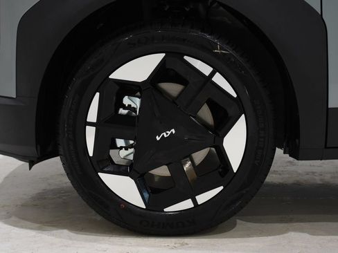 New 2027 Kia Seltos S FWD image 6