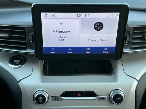 Used 2023 Ford Explorer XLT w/ Equipment Group 202A AWD/4WD image 29