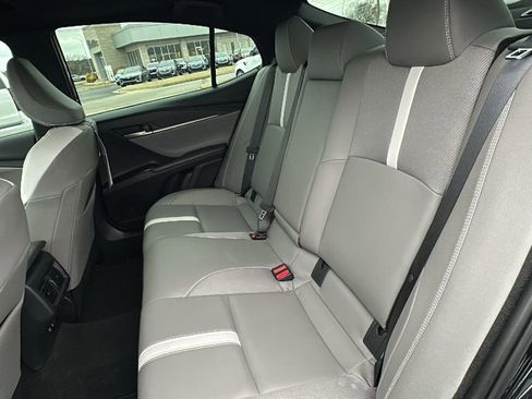 Used 2025 Toyota Camry LE image 13