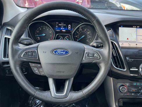 Used 2017 Ford Focus Titanium FWD image 15