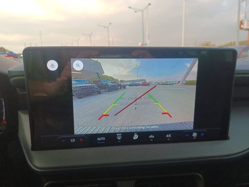 New 2025 Ford Maverick XL image 31