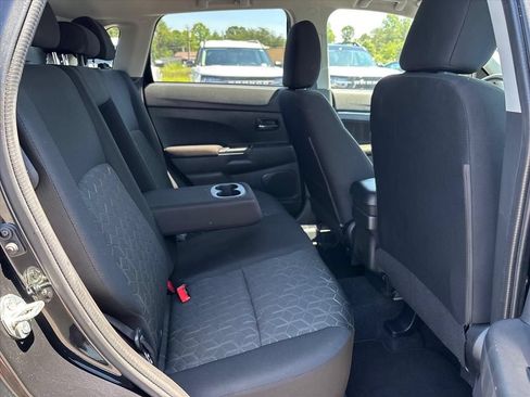 Used 2023 Mitsubishi Outlander Sport ES AWD/4WD image 15
