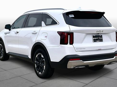Used 2025 Kia Sorento S w/ Panoramic Sunroof Package image 10