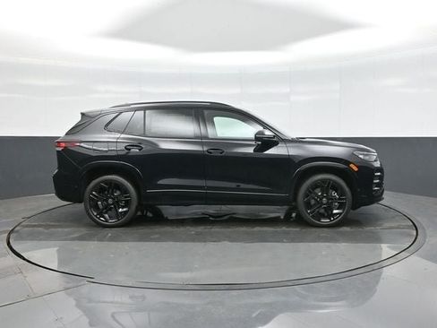 New 2026 Volkswagen Tiguan SE R-Line AWD/4WD image 8