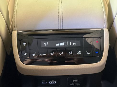 Used 2022 INFINITI QX60 Sensory w/ Cargo Package AWD/4WD image 16