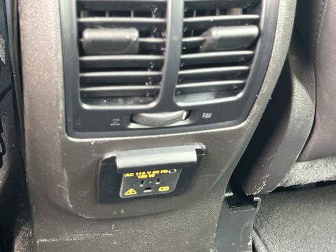 Used 2016 Ford C-MAX SEL w/ Equipment Group 302A FWD image 15