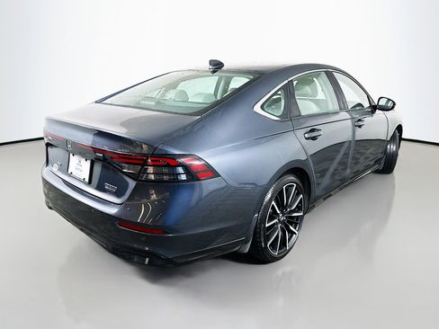 Used 2023 Honda Accord Touring image 7