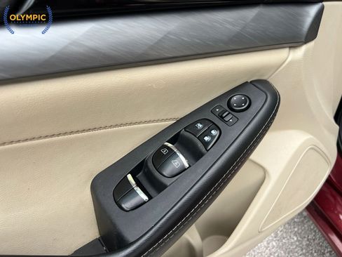 Used 2017 Nissan Maxima 3.5 SL FWD image 36
