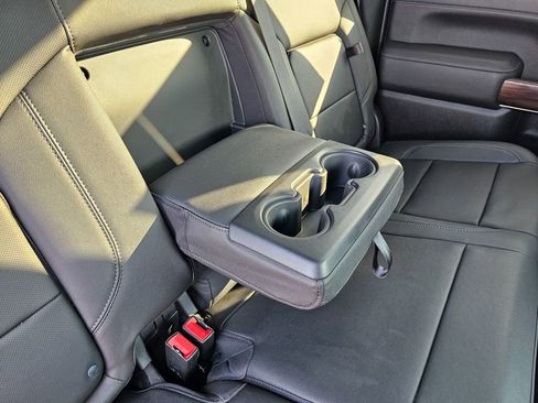 Certified 2023 GMC Sierra 2500 SLT w/ SLT Premium Package image 37