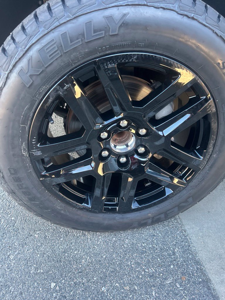 Used 2021 Chevrolet Tahoe LT RWD image 2
