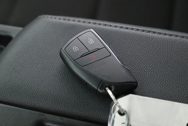 Used 2025 GMC Sierra 2500 Pro AWD/4WD image 18
