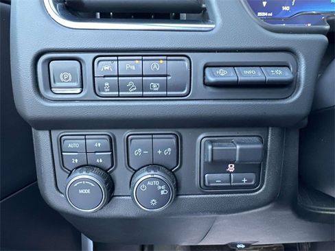 Used 2024 Chevrolet Suburban Premier w/ Premium Package image 44