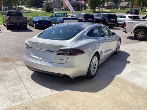 Used 2018 Tesla Model S 75D AWD/4WD image 4