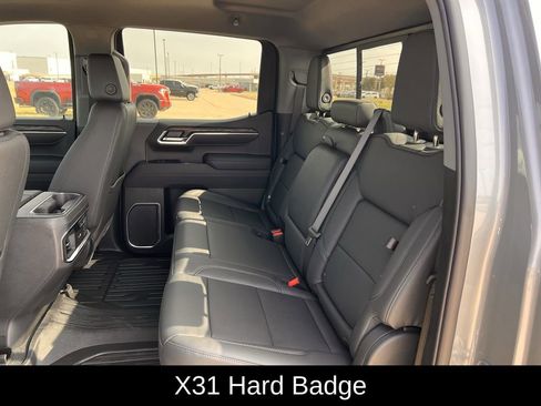 New 2026 GMC Sierra 1500 SLT image 26