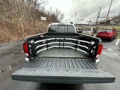 Used 2023 Toyota Tacoma SR image 22