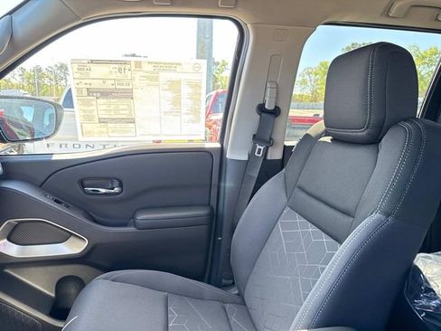 New 2026 Nissan Frontier SV AWD/4WD image 18