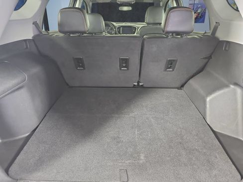 Used 2023 GMC Terrain AT4 w/ Infotainment Package II AWD/4WD image 31