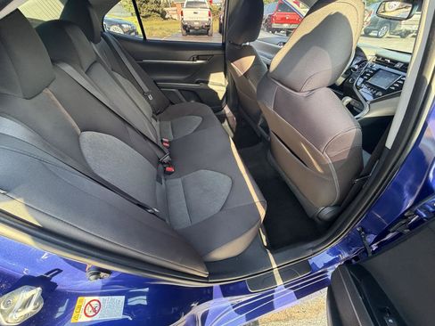 Used 2018 Toyota Camry LE w/ Convenience Package FWD image 41