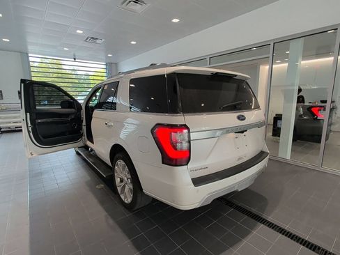 Used 2019 Ford Expedition Platinum AWD/4WD image 5