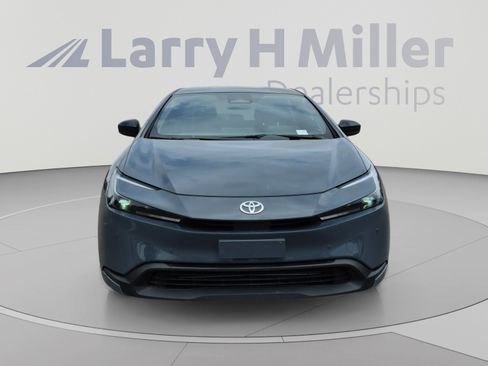 Used 2026 Toyota Prius LE FWD image 8