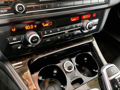 Used 2016 BMW 535i Sedan image 33