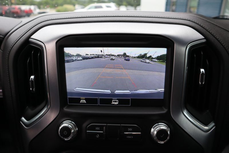 Used 2021 GMC Sierra 1500 Elevation w/ Preferred Package AWD/4WD image 14