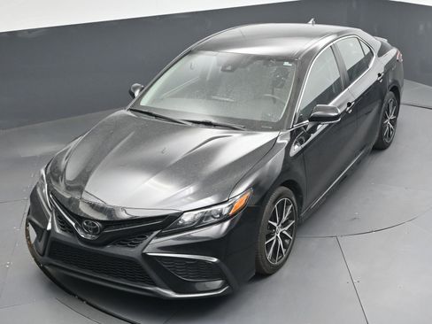 Certified 2023 Toyota Camry SE image 30