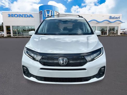 New 2026 Honda Odyssey Touring image 8