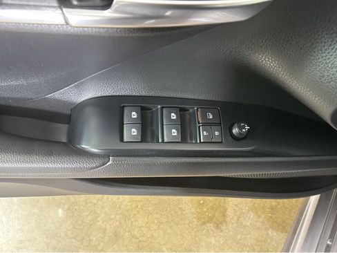 Used 2018 Toyota Camry SE image 34