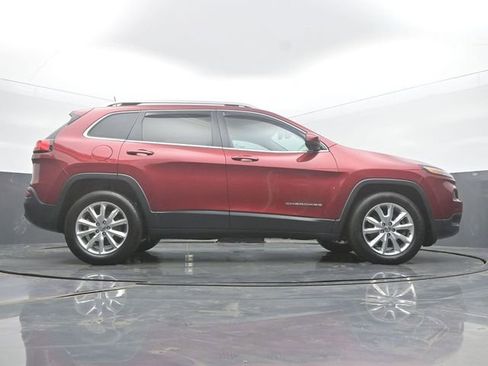 Used 2016 Jeep Cherokee Limited AWD/4WD image 50