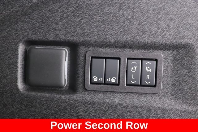 Used 2026 GMC Yukon Denali w/ Sun & Power Step Package AWD/4WD image 35