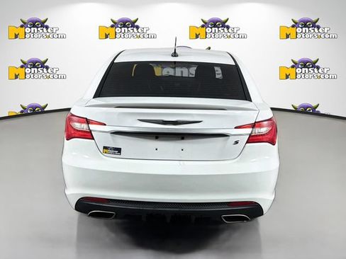 Used 2014 Chrysler 200 Limited w/ Sun/Sound Group FWD image 6