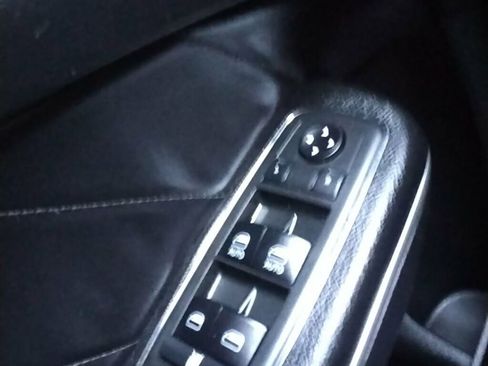 Used 2019 Dodge Charger SXT image 25