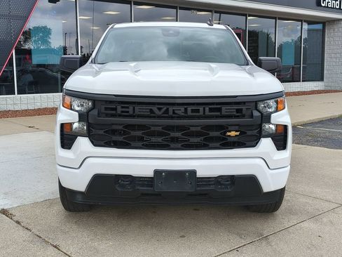 Used 2023 Chevrolet Silverado 1500 Custom AWD/4WD image 11