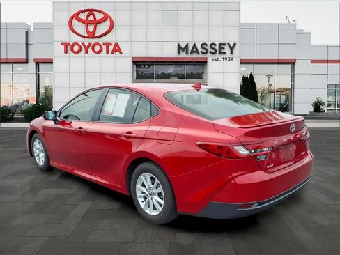 Used 2026 Toyota Camry LE w/ Convenience Package FWD image 5