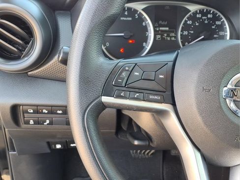 Used 2022 Nissan Kicks S FWD image 23