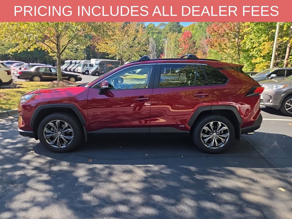 Used 2025 Toyota RAV4 XLE Premium w/ Weather Package AWD/4WD image 4