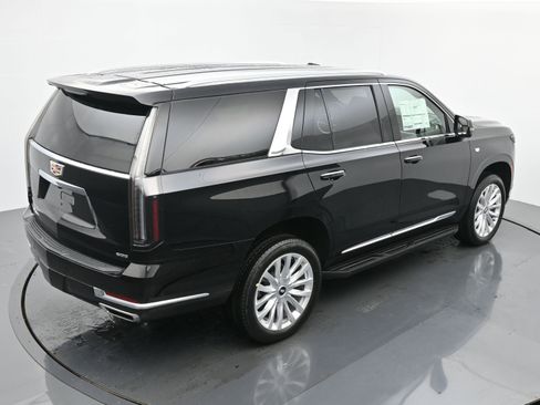 New 2026 Cadillac Escalade 4WD w/ LPO, Floor Liner Package image 27
