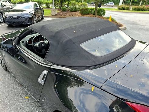 Used 2016 Nissan 370Z Touring Sport RWD image 27