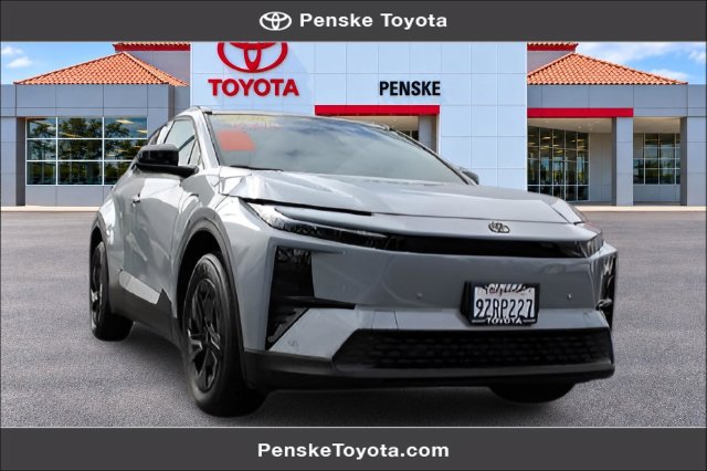 Certified 2026 Toyota C-HR AWD/4WD image 1