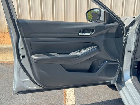 Used 2021 Nissan Altima 2.5 S FWD image 34