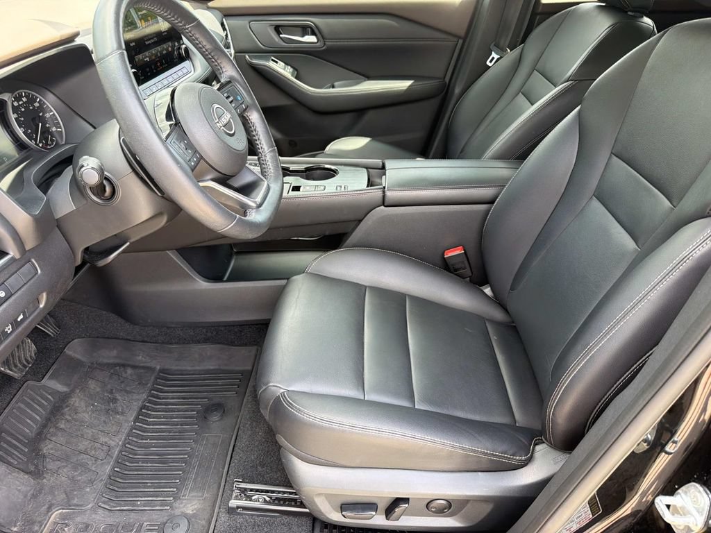 Used 2023 Nissan Rogue SL w/ SL Premium Package FWD image 9