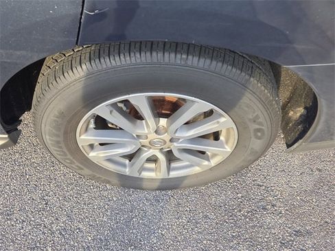 Used 2014 Nissan Pathfinder S image 7