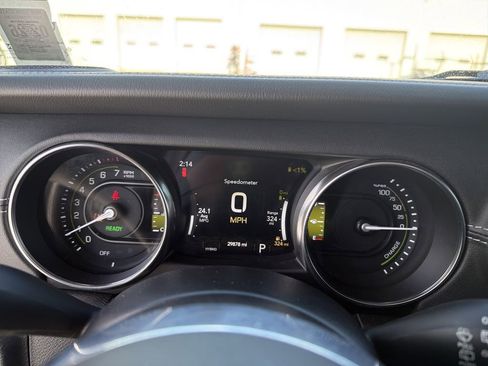 Used 2023 Jeep Wrangler Unlimited Sahara w/ Cold Weather Group image 22