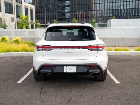 Certified 2023 Porsche Macan Turbo AWD/4WD image 7